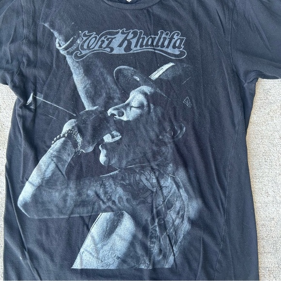Wiz Khalifa Black Graphic Tee with Artist Design - Picture 2 of 6